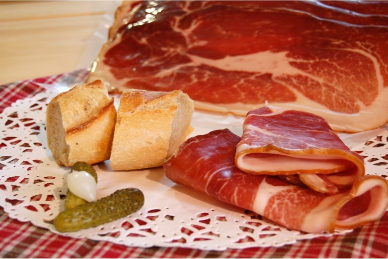 Jambon cru fumé