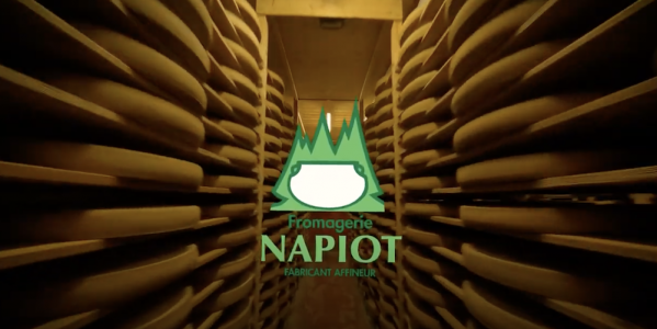 Vidéo : Bienvenue dans les coulisses de la Fromagerie Napiot